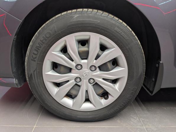 Hyundai Solaris II Рестайлинг с пробегом 2022 года, цена 1 750 000 рублей, 46145 км, седан, Автокод Объявления