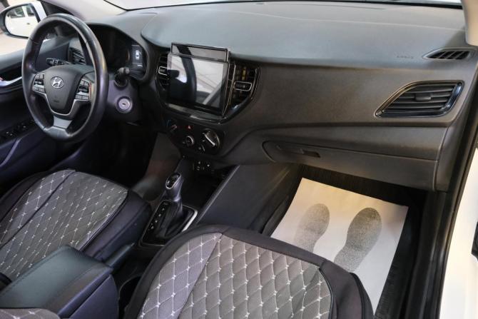 Hyundai Solaris II Рестайлинг с пробегом 2021 года, цена 1 259 000 рублей, 162000 км, седан, Автокод Объявления