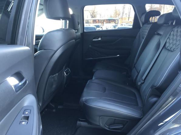 Hyundai Santa Fe IV Рестайлинг с пробегом 2021 года, цена 3 739 000 рублей, 46108 км, внедорожник, Автокод Объявления