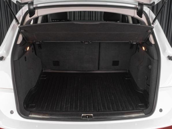 Audi Q5 I (8R) Рестайлинг с пробегом 2012 года, цена 1 719 000 рублей, 171174 км, внедорожник, Автокод Объявления