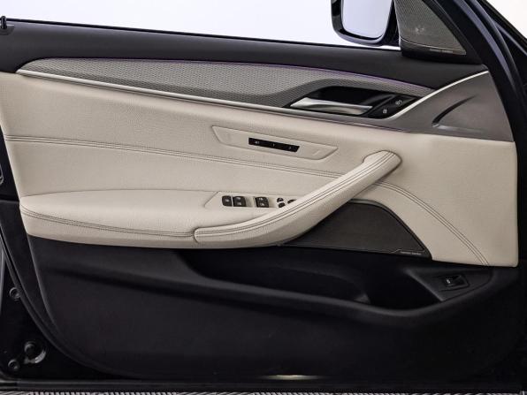 BMW 5 серии VII (G30/G31/G38) с пробегом 2019 года, цена 4 705 000 рублей, 69153 км, седан, Автокод Объявления