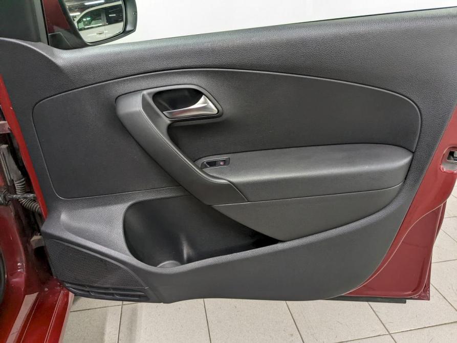 Volkswagen Polo V Рестайлинг Москва  - изображение 18