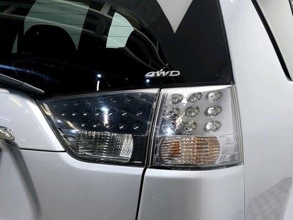 Mitsubishi Outlander II Рестайлинг с пробегом 2012 года, цена 893 000 рублей, 221941 км, внедорожник, Автокод Объявления