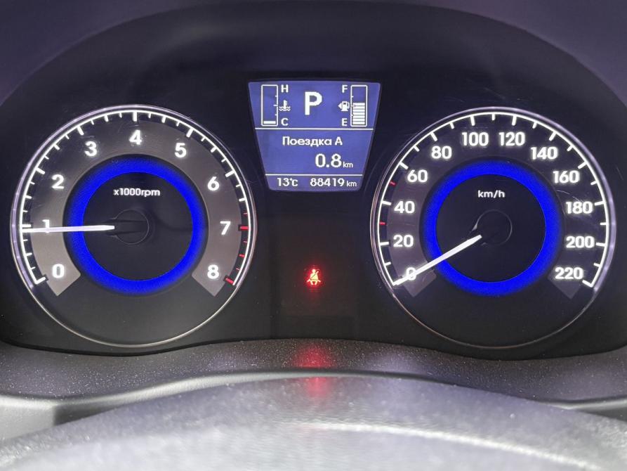 Hyundai Solaris I Рестайлинг Москва  - изображение 19