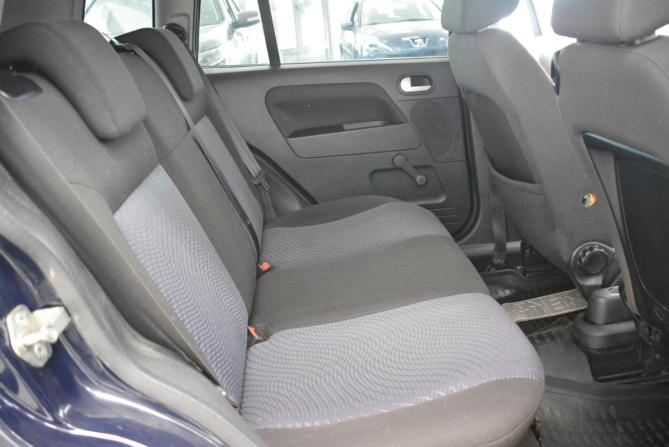 Ford Fusion I Рестайлинг с пробегом 2007 года, цена 379 000 рублей, 211000 км, хэтчбек, Автокод Объявления