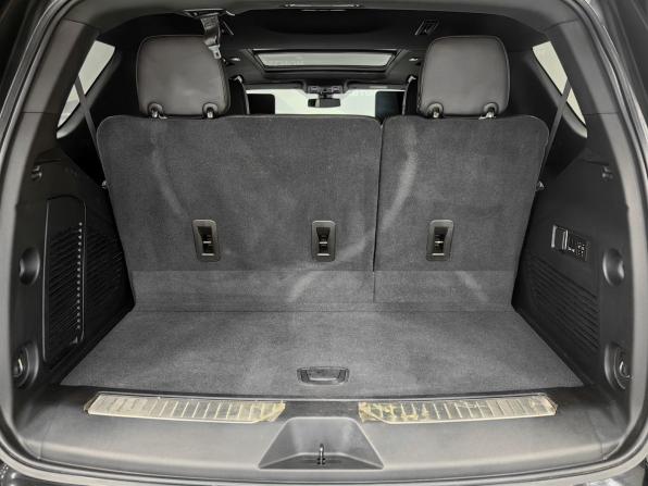 Chevrolet Tahoe V с пробегом 2021 года, цена 8 900 000 рублей, 41786 км, внедорожник, Автокод Объявления