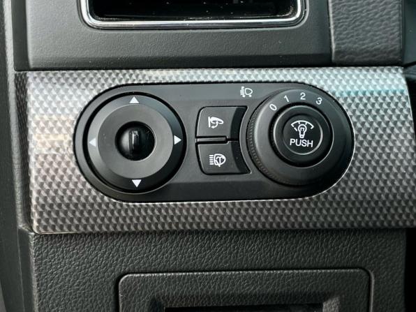 Chevrolet Captiva I Рестайлинг 2 с пробегом 2013 года, цена 1 100 000 рублей, 212257 км, внедорожник, Автокод Объявления