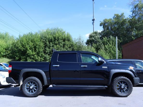 Toyota Tundra II Рестайлинг с пробегом 2013 года, цена 5 400 000 рублей, 96227 км, offers.body_type.unknown, Автокод Объявления