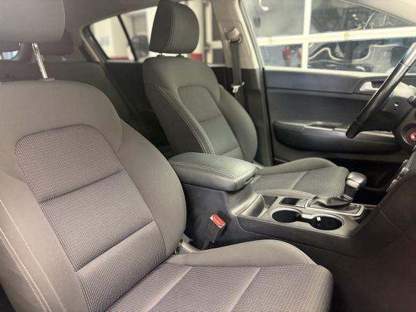 Kia Sportage IV Рестайлинг с пробегом 2018 года, цена 2 090 000 рублей, 114718 км, внедорожник, Автокод Объявления