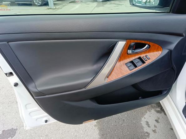 Toyota Camry VI (XV40) Рестайлинг с пробегом 2011 года, цена 1 399 995 рублей, 230772 км, седан, Автокод Объявления