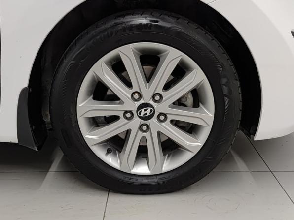 Hyundai Elantra V (MD) Рестайлинг с пробегом 2014 года, цена 1 224 000 рублей, 128390 км, седан, Автокод Объявления