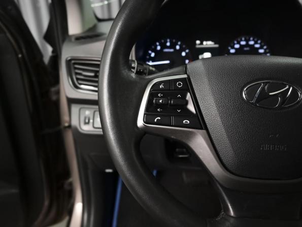 Hyundai Solaris II Рестайлинг с пробегом 2022 года, цена 1 509 000 рублей, 106383 км, седан, Автокод Объявления