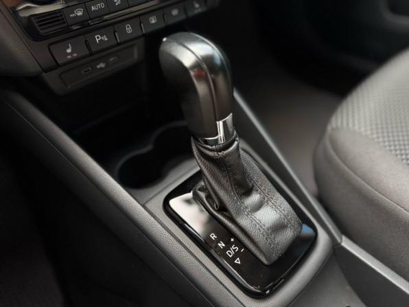 Volkswagen Polo VI с пробегом 2020 года, цена 1 819 000 рублей, 48000 км, лифтбек, Автокод Объявления