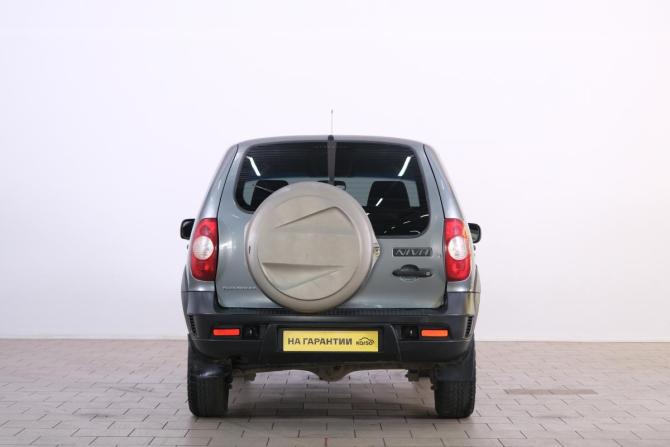 Chevrolet Niva I Рестайлинг с пробегом 2017 года, цена 699 000 рублей, 155000 км, внедорожник, Автокод Объявления