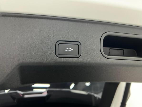 Geely Atlas II с пробегом 2024 года, цена 3 250 000 рублей, 14650 км, внедорожник, Автокод Объявления