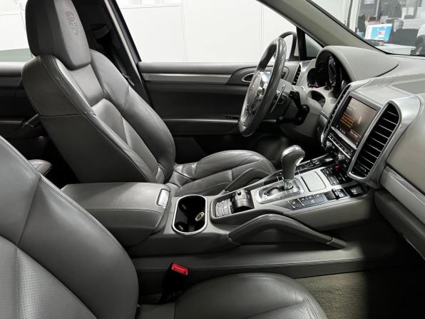 Porsche Cayenne II (958) с пробегом 2010 года, цена 2 530 000 рублей, 182509 км, внедорожник, Автокод Объявления