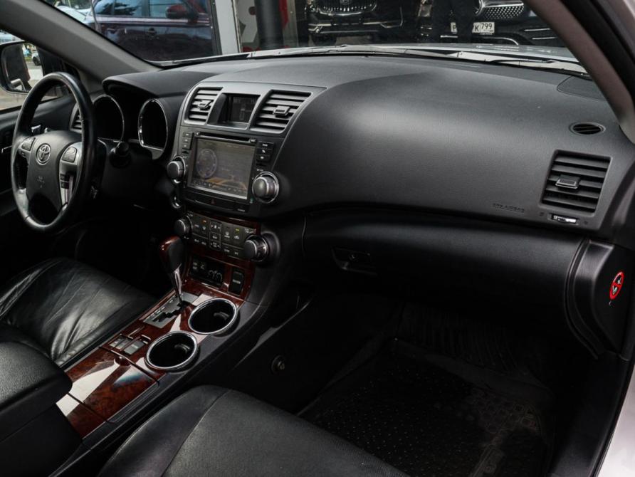 Toyota Highlander II (XU40) Рестайлинг Москва  - изображение 8