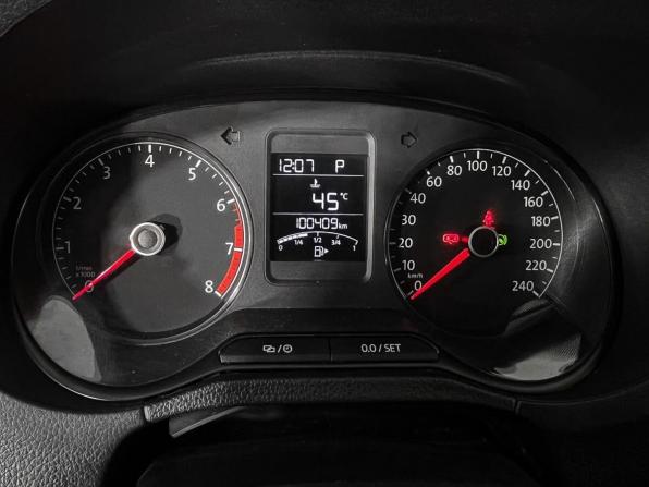 Volkswagen Polo V Рестайлинг с пробегом 2016 года, цена 1 171 200 рублей, 100408 км, седан, Автокод Объявления