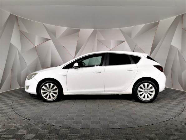 Opel Astra J с пробегом 2012 года, цена 495 000 рублей, 304856 км, хэтчбек, Автокод Объявления
