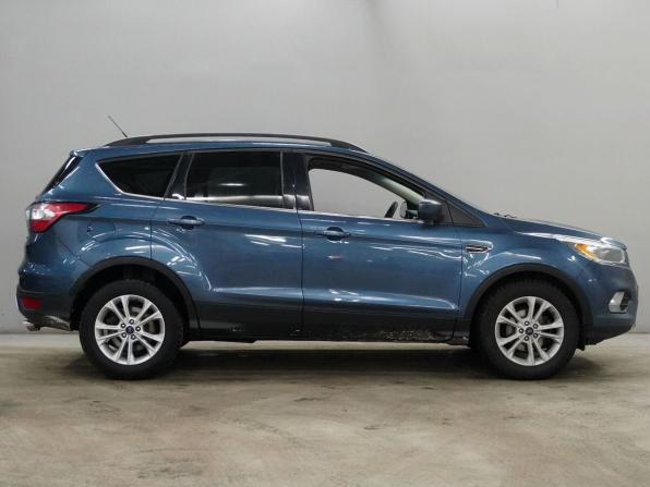 Ford Escape III Рестайлинг с пробегом 2018 года, цена 1 213 000 рублей, 130588 км, внедорожник, Автокод Объявления