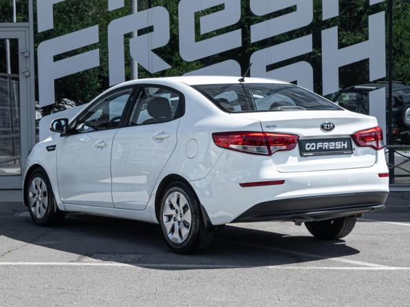 Kia Rio III Рестайлинг с пробегом 2015 года, цена 1 049 000 рублей, 162786 км, седан, Автокод Объявления
