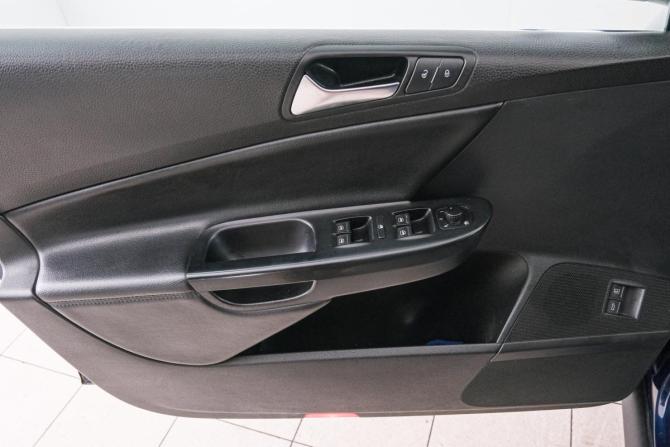 Volkswagen Passat B6 с пробегом 2010 года, цена 899 000 рублей, 206000 км, седан, Автокод Объявления