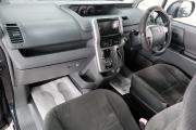 Toyota Voxy II (R70) Омск  - изображение 42