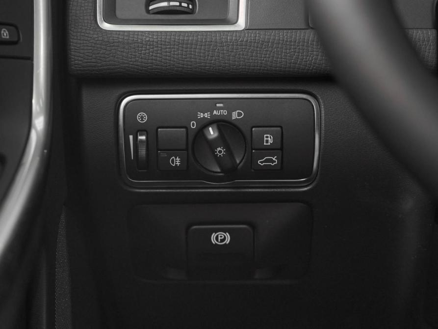 Volvo XC60 I Рестайлинг Москва  - изображение 17