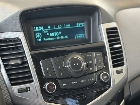 Chevrolet Cruze I с пробегом 2010 года, цена 635 000 рублей, 180176 км, седан, Автокод Объявления