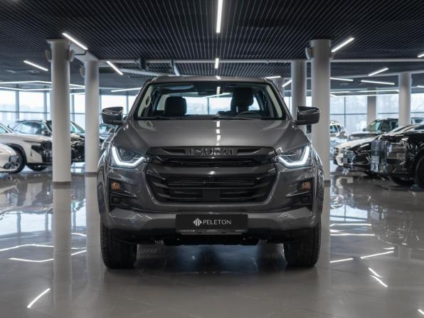 Isuzu D-Max III с пробегом 2025 года, цена 5 050 000 рублей, 158 км, пикап, Автокод Объявления