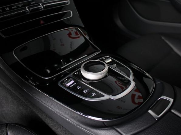 Mercedes-Benz E-Класс V (W213 S213 C238) с пробегом 2019 года, цена 3 199 000 рублей, 96853 км, седан, Автокод Объявления