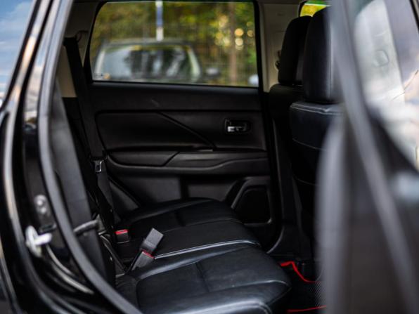 Mitsubishi Outlander III Рестайлинг с пробегом 2014 года, цена 1 599 000 рублей, 196848 км, внедорожник, Автокод Объявления