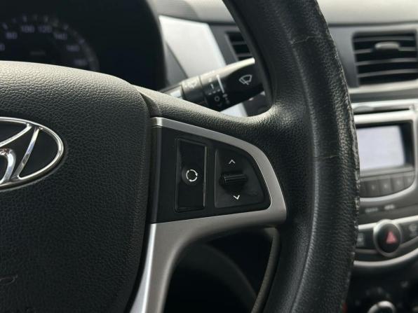 Hyundai Solaris I с пробегом 2012 года, цена 930 000 рублей, 150000 км, седан, Автокод Объявления