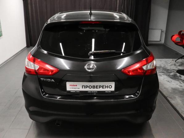 Nissan Tiida II с пробегом 2015 года, цена 1 077 000 рублей, 133400 км, хэтчбек, Автокод Объявления