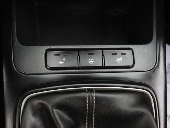 Kia Rio IV с пробегом 2017 года, цена 1 364 000 рублей, 107346 км, хэтчбек, Автокод Объявления