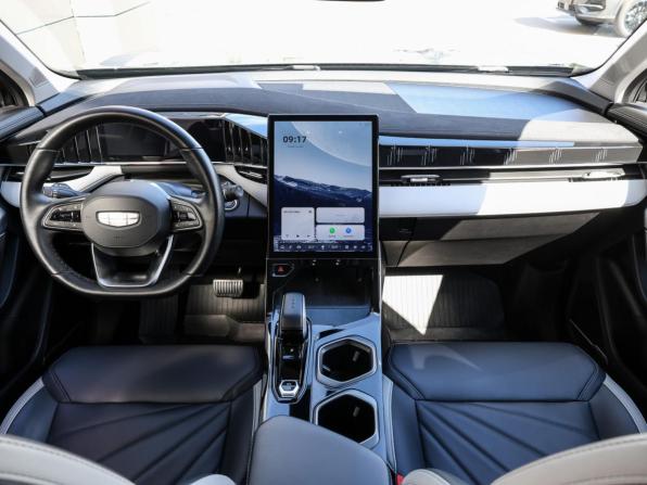 Geely Atlas II с пробегом 2024 года, цена 3 149 000 рублей, 23700 км, внедорожник, Автокод Объявления