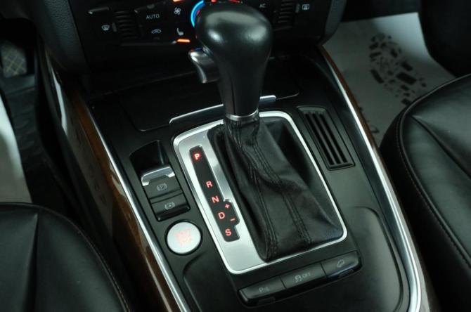 Audi Q5 I (8R) с пробегом 2012 года, цена 1 699 000 рублей, 266000 км, внедорожник, Автокод Объявления