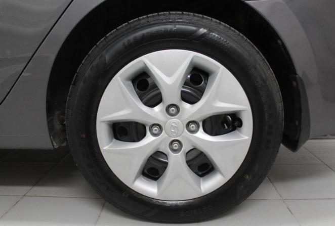 Hyundai Solaris I с пробегом 2014 года, цена 980 000 рублей, 140411 км, седан, Автокод Объявления