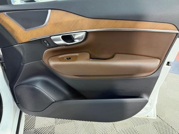 Volvo XC90 II с пробегом 2017 года, цена 2 990 000 рублей, 207000 км, внедорожник, Автокод Объявления