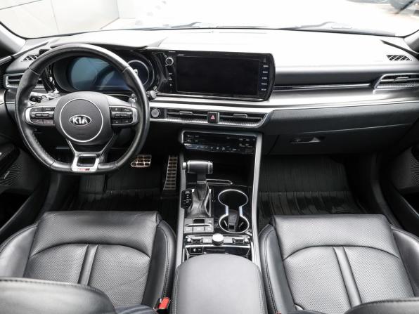 Kia K5 III с пробегом 2021 года, цена 2 550 000 рублей, 89600 км, седан, Автокод Объявления