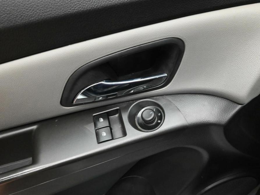 Chevrolet Cruze I Рестайлинг Екатеринбург  - изображение 13