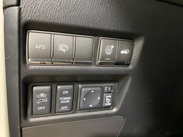 Infiniti QX56 II с пробегом 2011 года, цена 1 315 000 рублей, 292876 км, внедорожник, Автокод Объявления