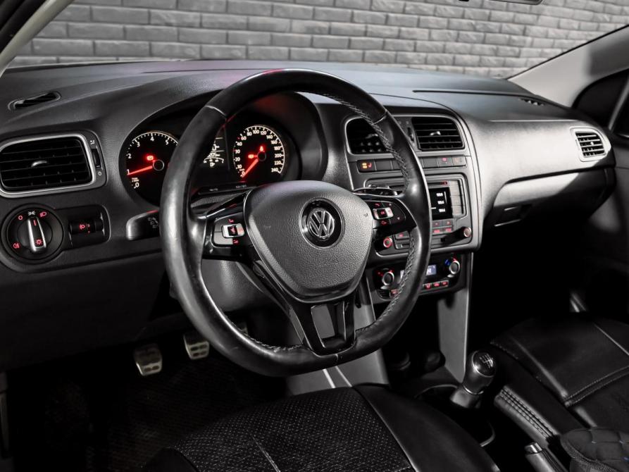 Volkswagen Polo V Рестайлинг Екатеринбург  - изображение 12