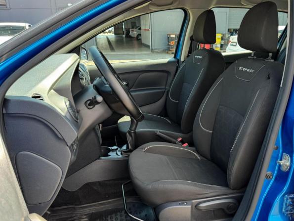 Renault Sandero II Рестайлинг с пробегом 2018 года, цена 1 199 000 рублей, 92581 км, хэтчбек, Автокод Объявления