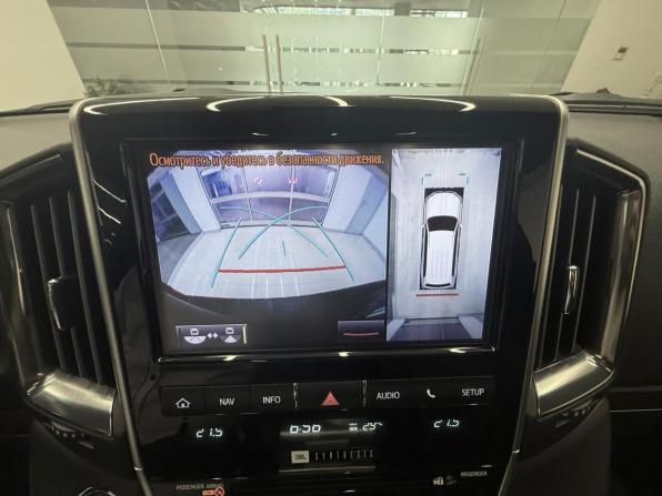 Toyota Land Cruiser 200 Series Рестайлинг 2 с пробегом 2019 года, цена 8 500 000 рублей, 86241 км, внедорожник, Автокод Объявления