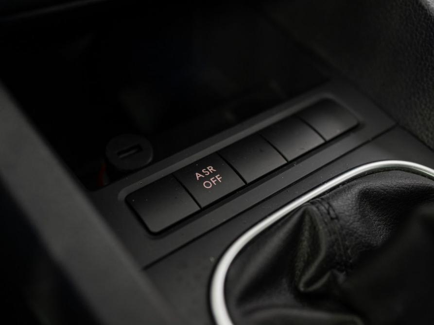 Volkswagen Jetta VI Рестайлинг Ижевск  - изображение 17