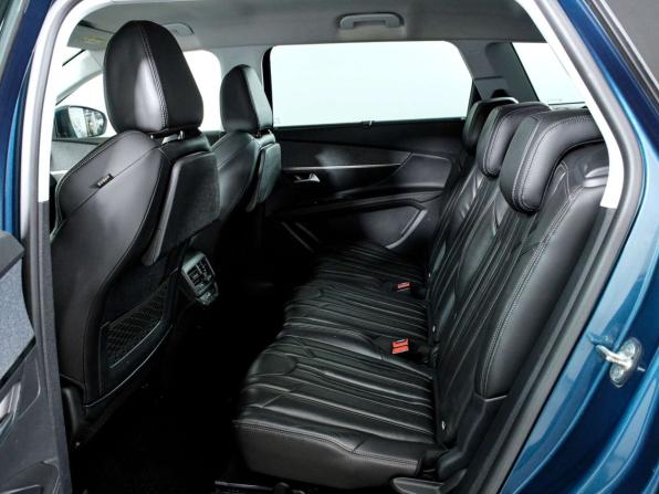 Peugeot 5008 II с пробегом 2018 года, цена 1 798 000 рублей, 105120 км, внедорожник, Автокод Объявления