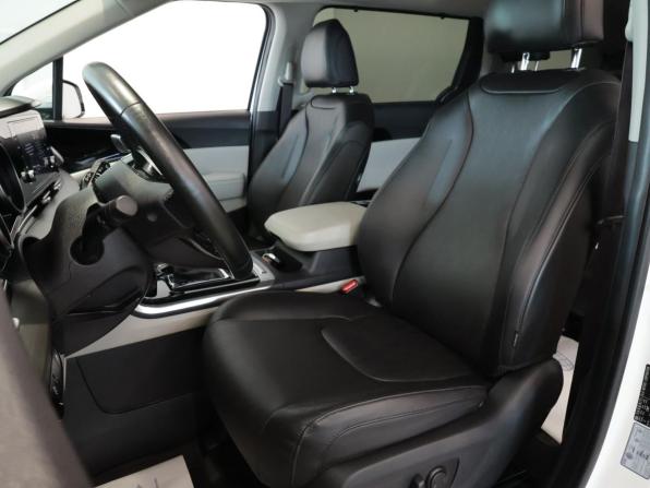 Kia Carnival IV с пробегом 2021 года, цена 3 720 000 рублей, 78000 км, минивэн, Автокод Объявления