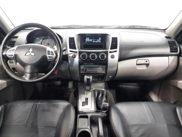 Mitsubishi Pajero Sport II Рестайлинг с пробегом 2013 года, цена 1 810 000 рублей, 199200 км, внедорожник, Автокод Объявления
