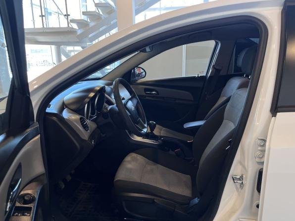 Chevrolet Cruze I Рестайлинг с пробегом 2014 года, цена 750 000 рублей, 167910 км, хэтчбек, Автокод Объявления